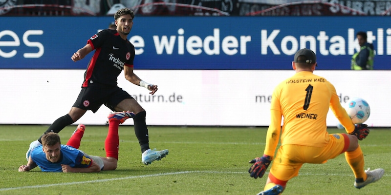 Bundesliga, l’Eintracht vince in trasferta e vola al secondo posto