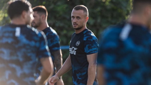 Lobotka: "Felice di essere al Napoli. Andrei via per il Barcellona o un grande club"