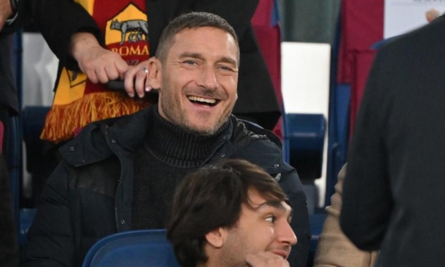 Totti: "Mi manca il calcio, ma nessuno mi ha chiamato. Le bandiere sono ingombranti"