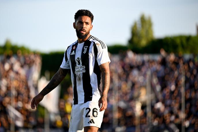 Juve, il difetto di Douglas Luiz: ecco perché parte dalla panchina