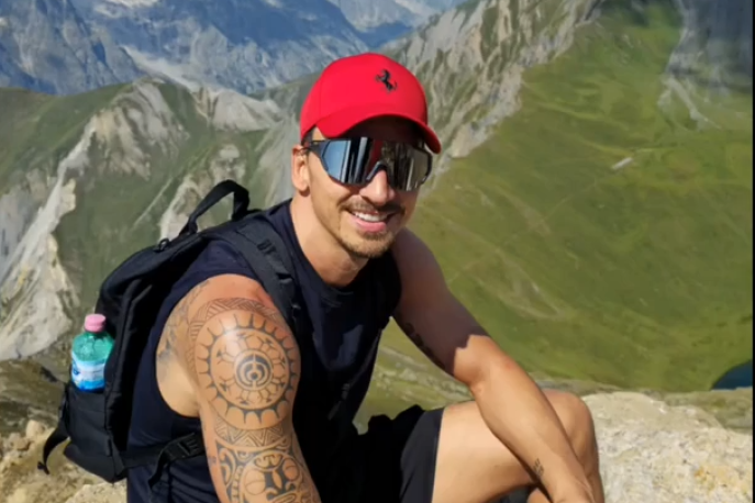 VIDEO Zlatan instancabile: ecco la sua scalata in montagna