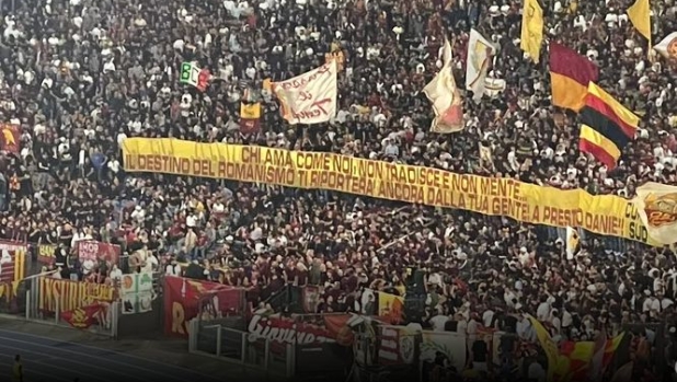 Gli ultras della Roma non dimenticano De Rossi: "Il destino ti riporterà da noi"