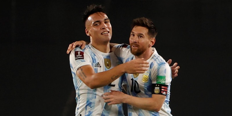 Messi esalta Lautaro per il Pallone d’Oro: “Lo merita più di tutti”