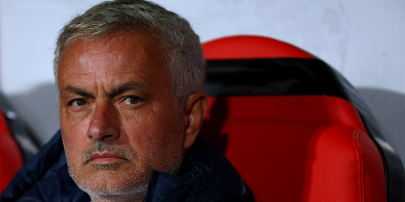 Mourinho e la battuta sul Manchester United: “Se sanzionano il City…”