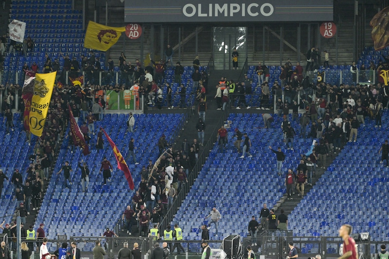 Roma, contestazione e striscioni: che clima troverà la squadra stasera all'Olimpico