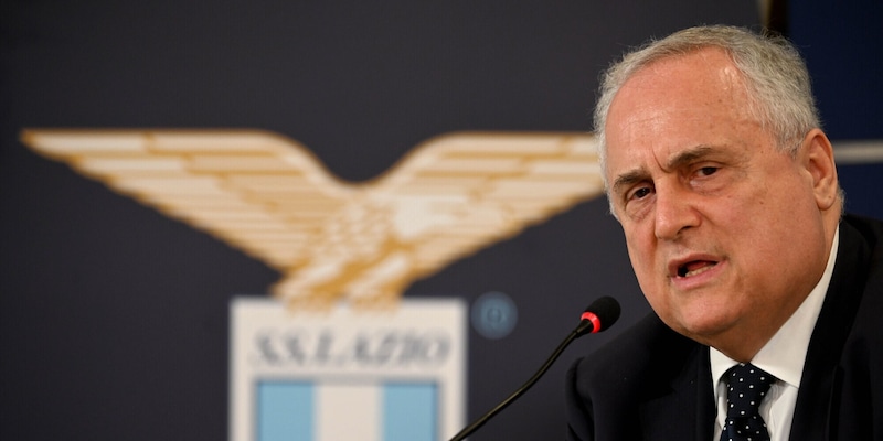 Lazio, Lotito show tra Greenwood, mercenari e frecciate: “Gli altri parlano…”