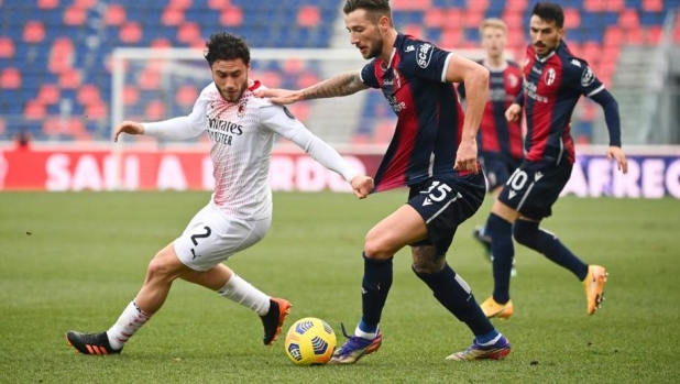 Bologna-Milan, la Lega vuole giocare: 0-3, campo neutro o porte chiuse. Domani mattina si decide