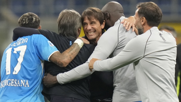 Conte tira su tutti: la Juve, l'Inter, ora il Napoli. È lo specialista dei riscatti