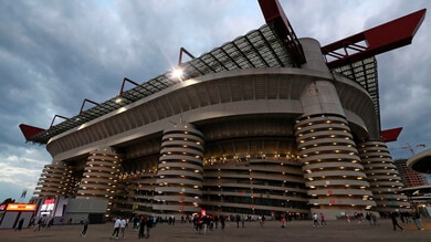 Milan, le due strade per il nuovo stadio