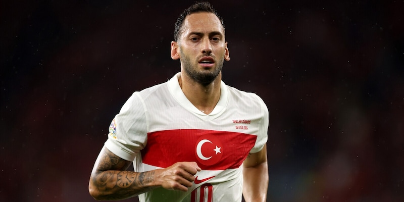 Inter, allarme Calhanoglu: noie muscolari, si è fermato in Turchia-Galles