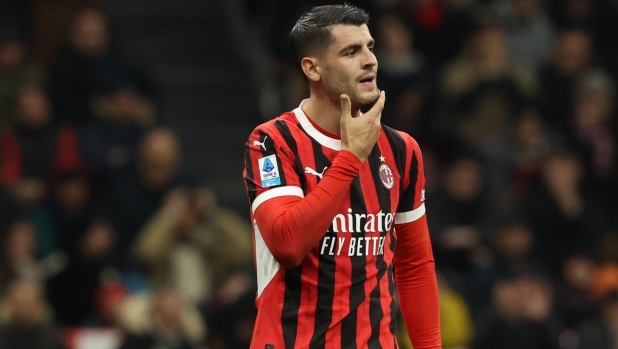 Morata, tanto gioco e pochi tiri: quanto serve al Milan un centravanti che non fa il centravanti?